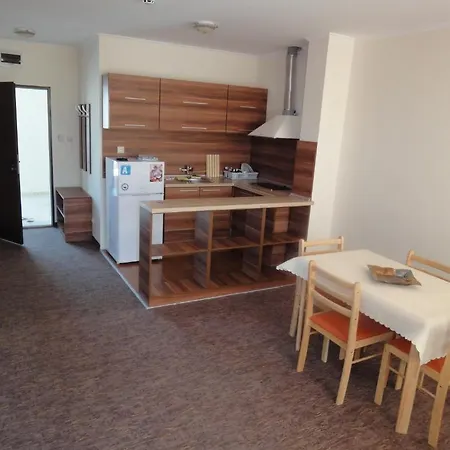 Apartment St. George